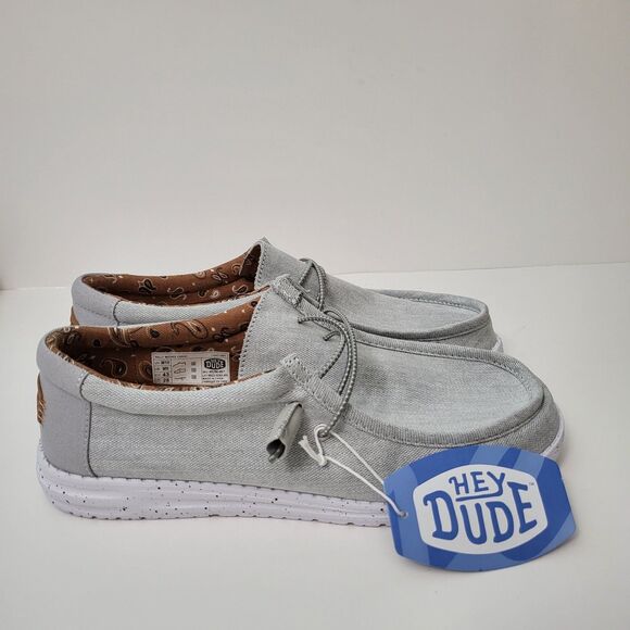 HEY DUDE Wally Washed Canvas Shoes Mens 10 Light Gray NWT Casual Comfort - Picture 1 of 9